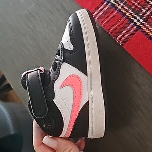 Nike toddler girl shoes size 5.5